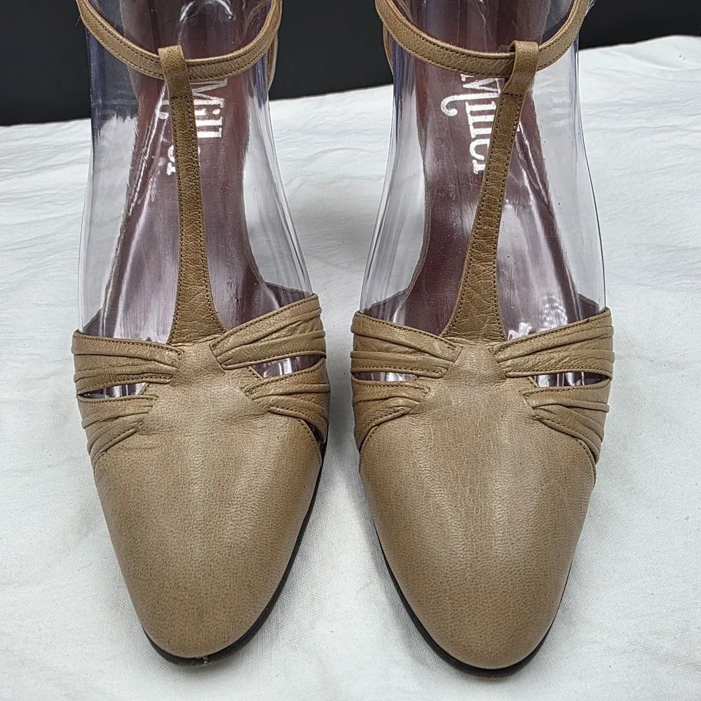 VTG I Miller Taupe‎ Leather T-Strap Heels Size 8 AA Narrow 3.5
